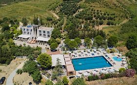 Edva Resort